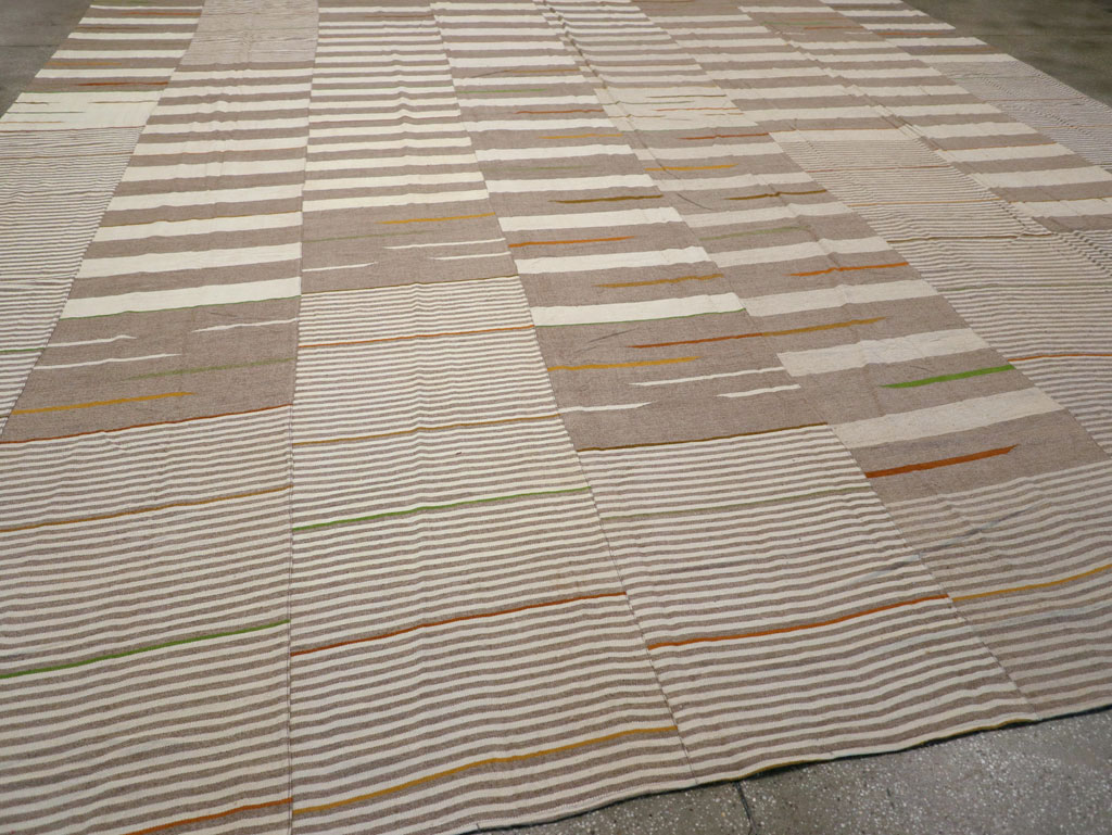 Modern Turkish Flatweave Kilim Oversize Carpet, No.31544 - Gsblank