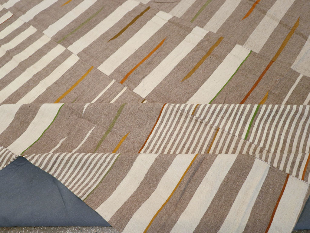 Modern Turkish Flatweave Kilim Oversize Carpet, No.31544 - Gsblank