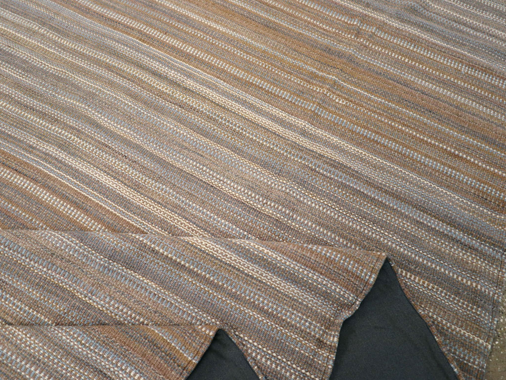 Modern Turkish Flatweave Room Size Carpet, No.31547 - Gsblank