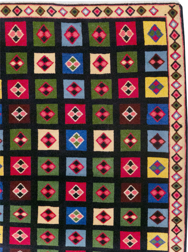 Vintage Persian Mahal Throw Rug, No.31548 - Gsblank