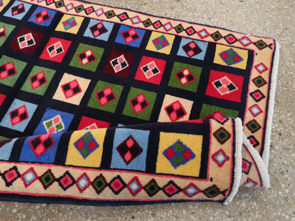 Vintage Persian Mahal Throw Rug, No.31548 - Gsblank