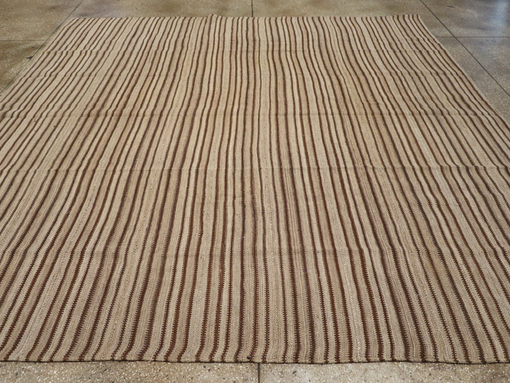 Vintage Turkish Flatweave Kilim Square Room Size Carpet, No.31549 - Gsblank