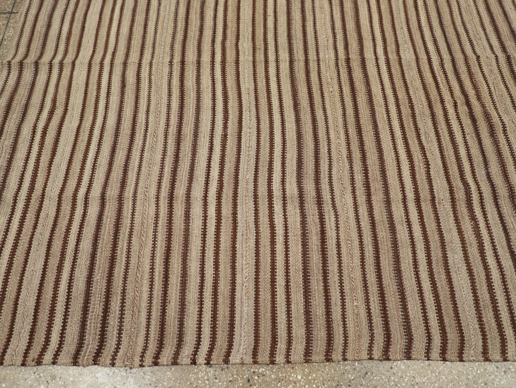 Vintage Turkish Flatweave Kilim Square Room Size Carpet, No.31549 - Gsblank