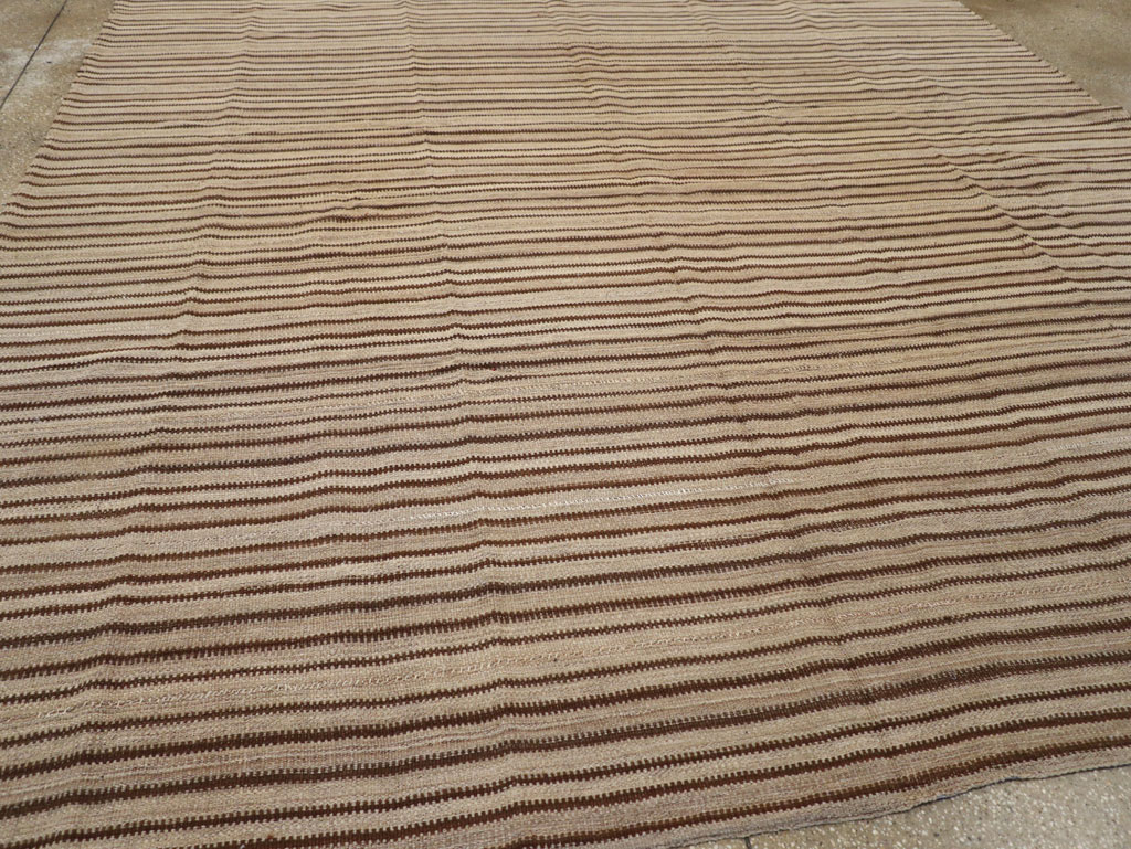 Vintage Turkish Flatweave Kilim Square Room Size Carpet, No.31549 - Gsblank