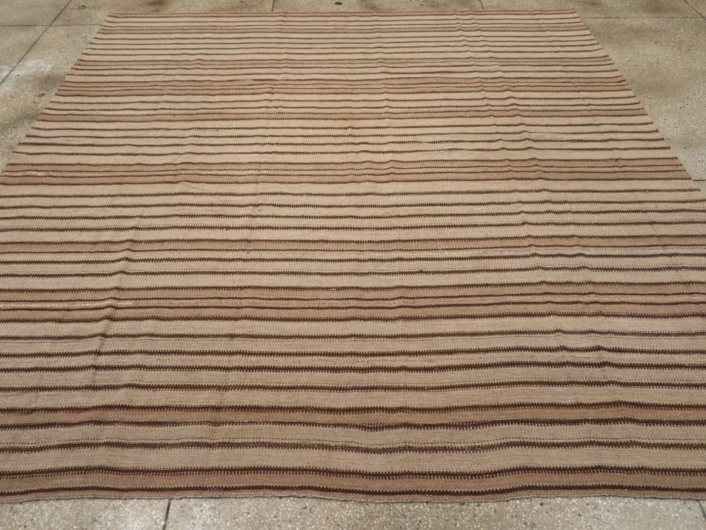 Vintage Turkish Flatweave Kilim Square Room Size Carpet, No.31550 - Gsblank