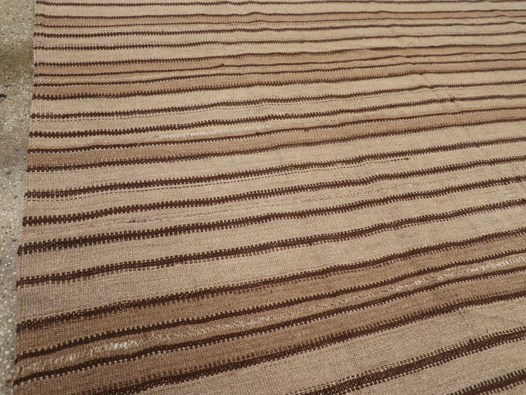 Vintage Turkish Flatweave Kilim Square Room Size Carpet, No.31550 - Gsblank