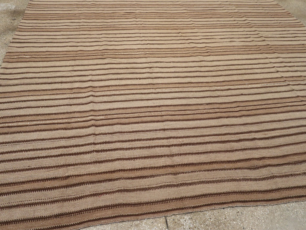 Vintage Turkish Flatweave Kilim Square Room Size Carpet, No.31550 - Gsblank