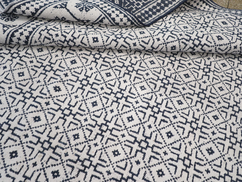 Vintage Persian Flatweave Kilim Room Size Carpet, No.31555 - Gsblank