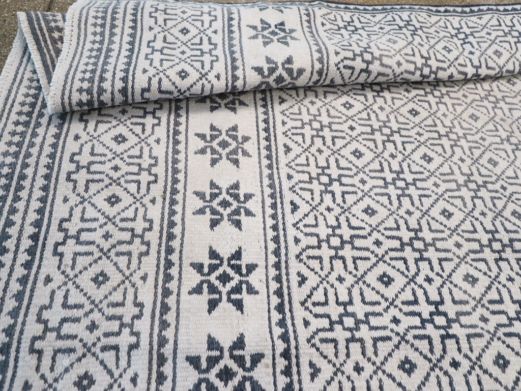 Vintage Persian Flatweave Gallery Carpet, No.31556 - Gsblank