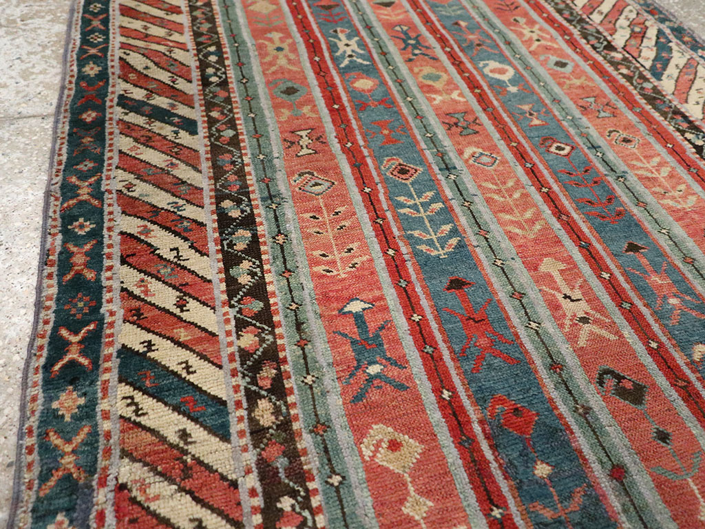 Antique Caucasian Karabagh Rug, No.31565 - Gsblank