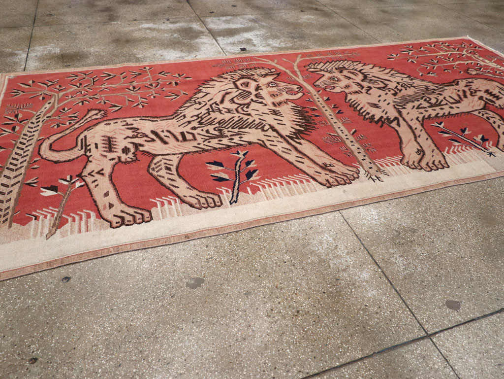 Antique Pictorial Khotan Rug, No.31574 - Gsblank