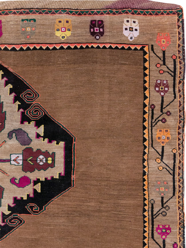 Vintage Turkish Tribal Small Room Size Carpet, No.31585 - Gsblank