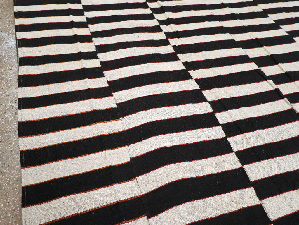 Modern Turkish Flatweave Kilim Large Room Size Carpet, No.31594 - Gsblank