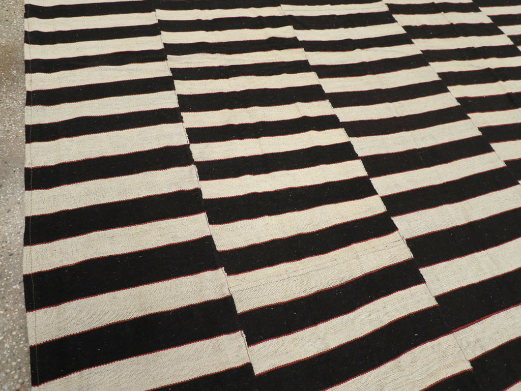 Modern Turkish Flatweave Kilim Room Size Carpet, No.31595 - Gsblank