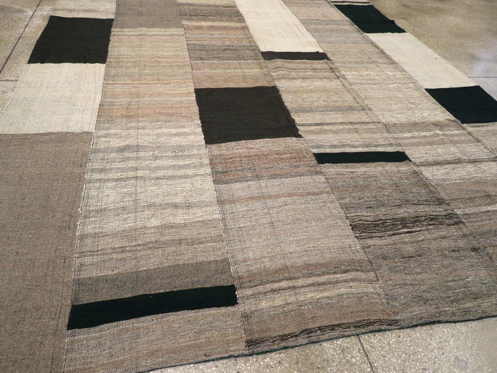Modern Turkish Flatweave Room Size Carpet, No.31598 - Gsblank