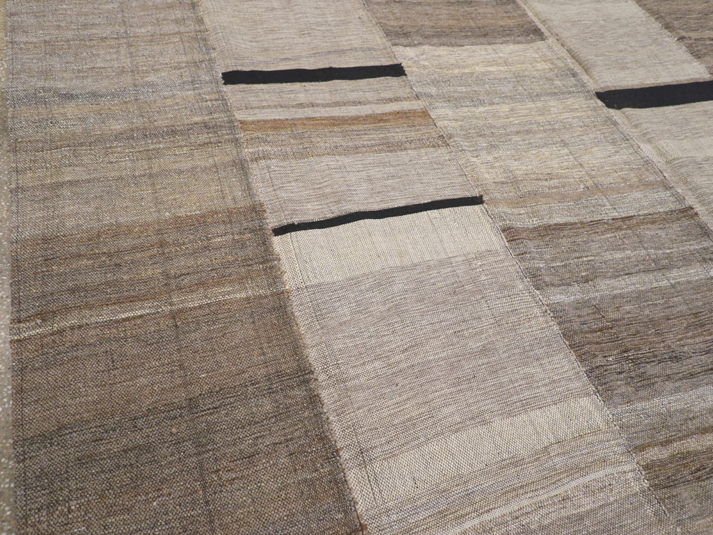 Modern Turkish Flatweave Room Size Carpet, No.31601 - Gsblank