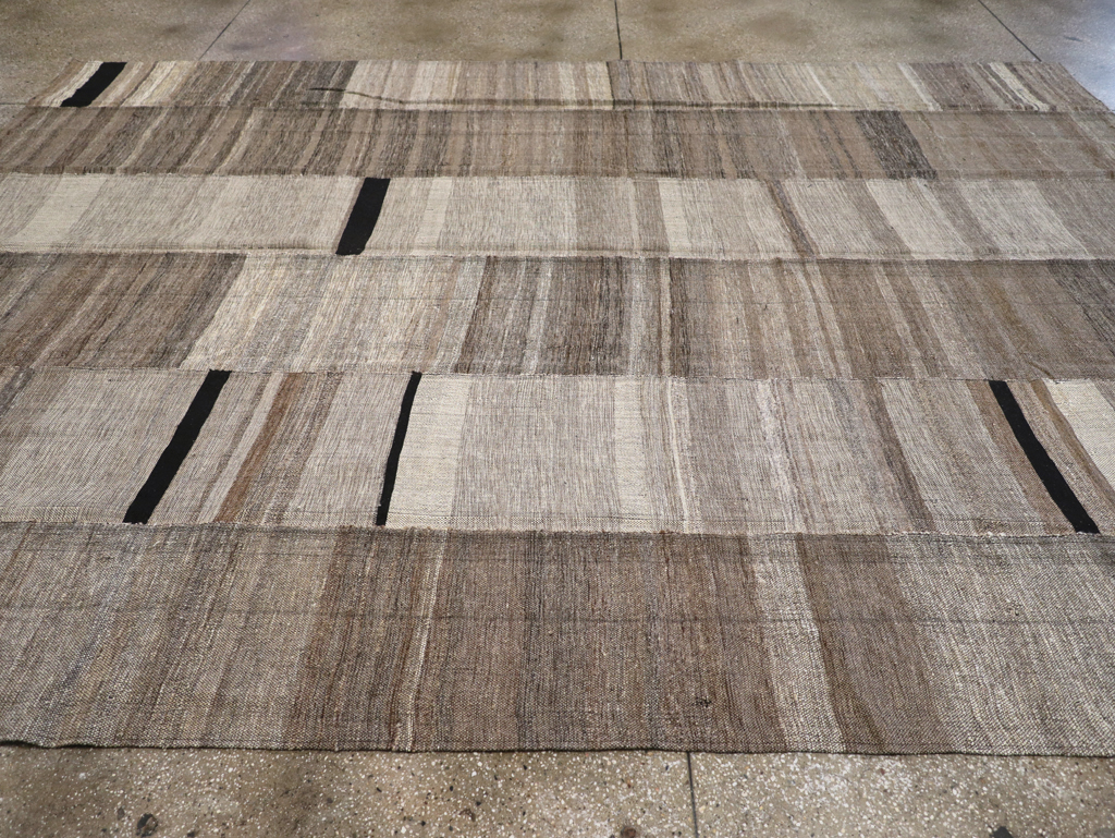 Modern Turkish Flatweave Room Size Carpet, No.31601 - Gsblank