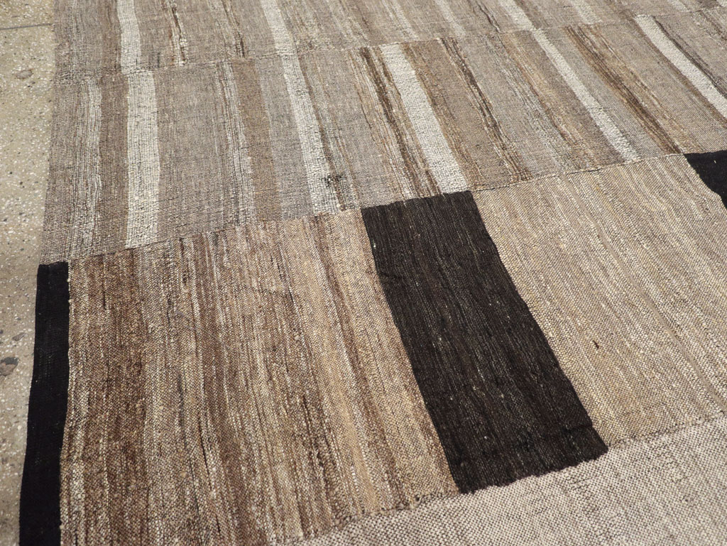 Modern Turkish Flatweave Room Size Carpet, No.31603 - Gsblank