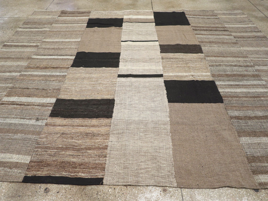 Modern Turkish Flatweave Room Size Carpet, No.31603 - Gsblank