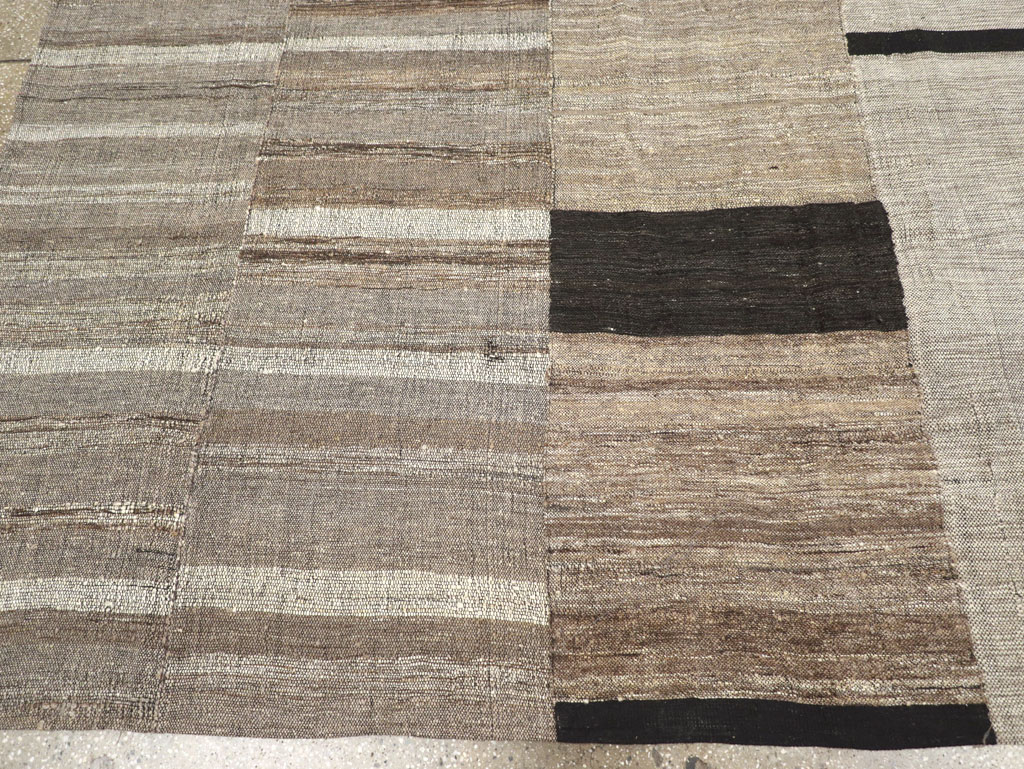 Modern Turkish Flatweave Room Size Carpet, No.31603 - Gsblank