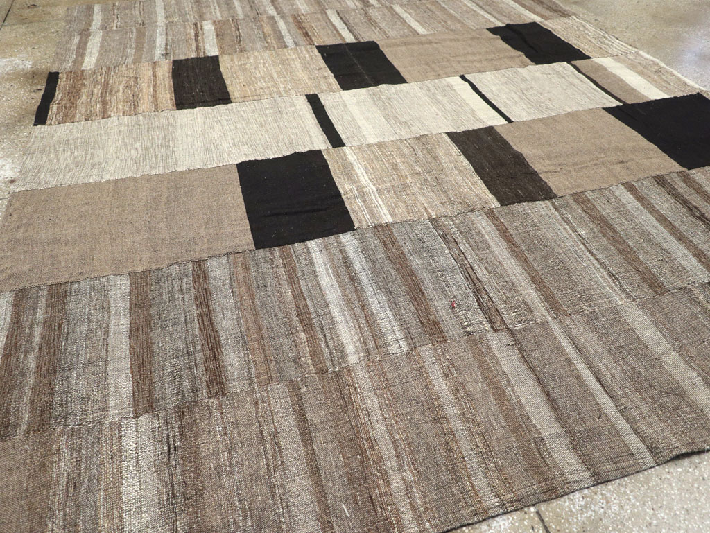 Modern Turkish Flatweave Room Size Carpet, No.31603 - Gsblank