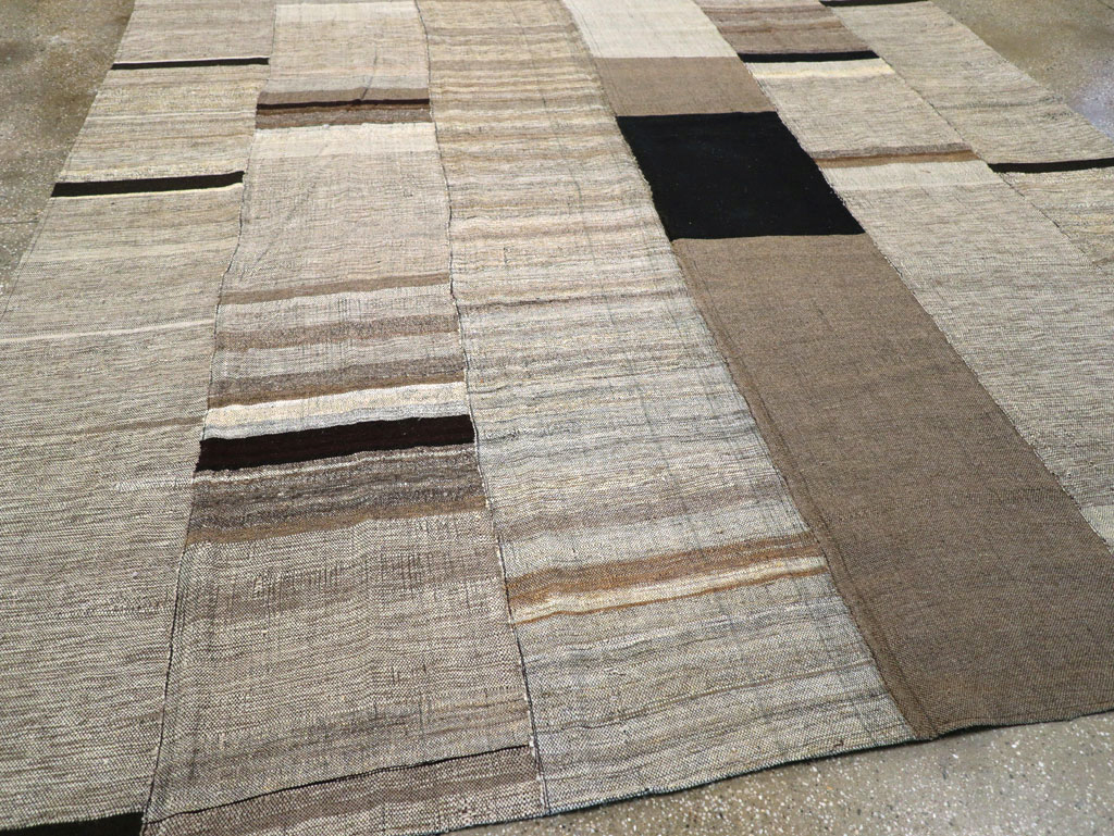 Modern Turkish Flatweave Room Size Carpet, No.31605 - Gsblank