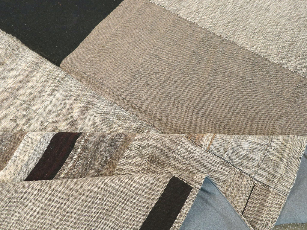 Modern Turkish Flatweave Room Size Carpet, No.31605 - Gsblank