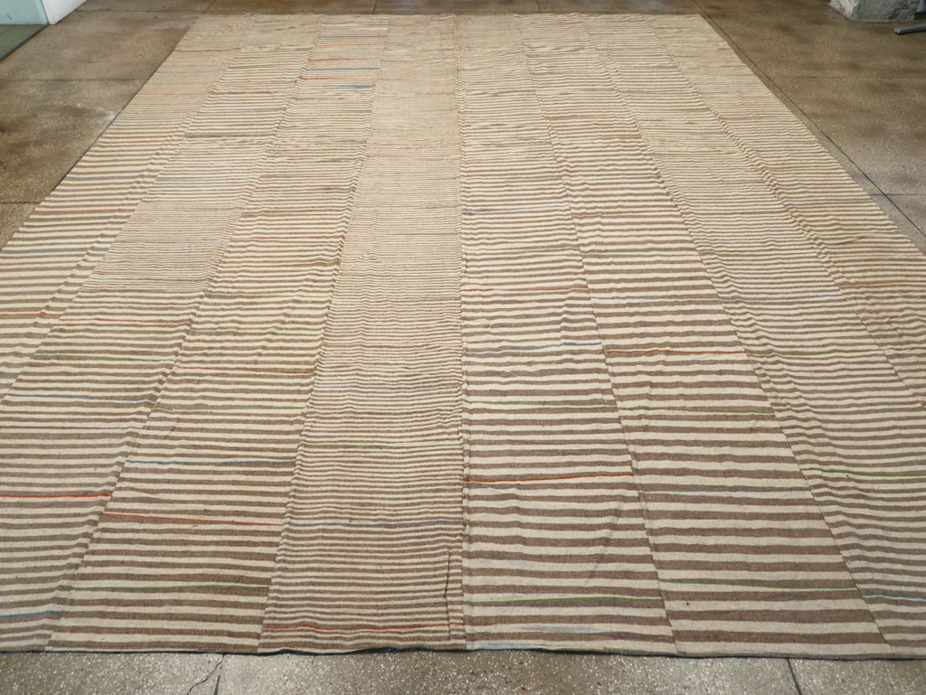 Modern Turkish Flatweave Kilim Large Carpet, No.31608 - Gsblank