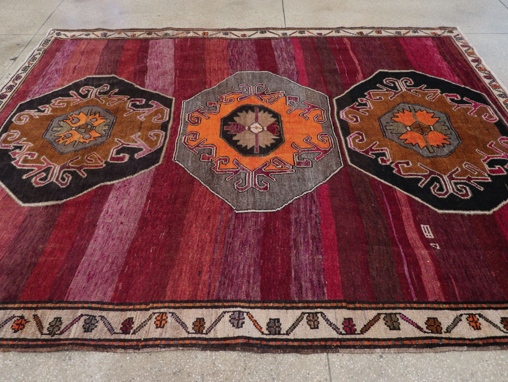 Vintage Turkish Anatolian Small Tribal Room Size Carpet, No.31629 - Gsblank