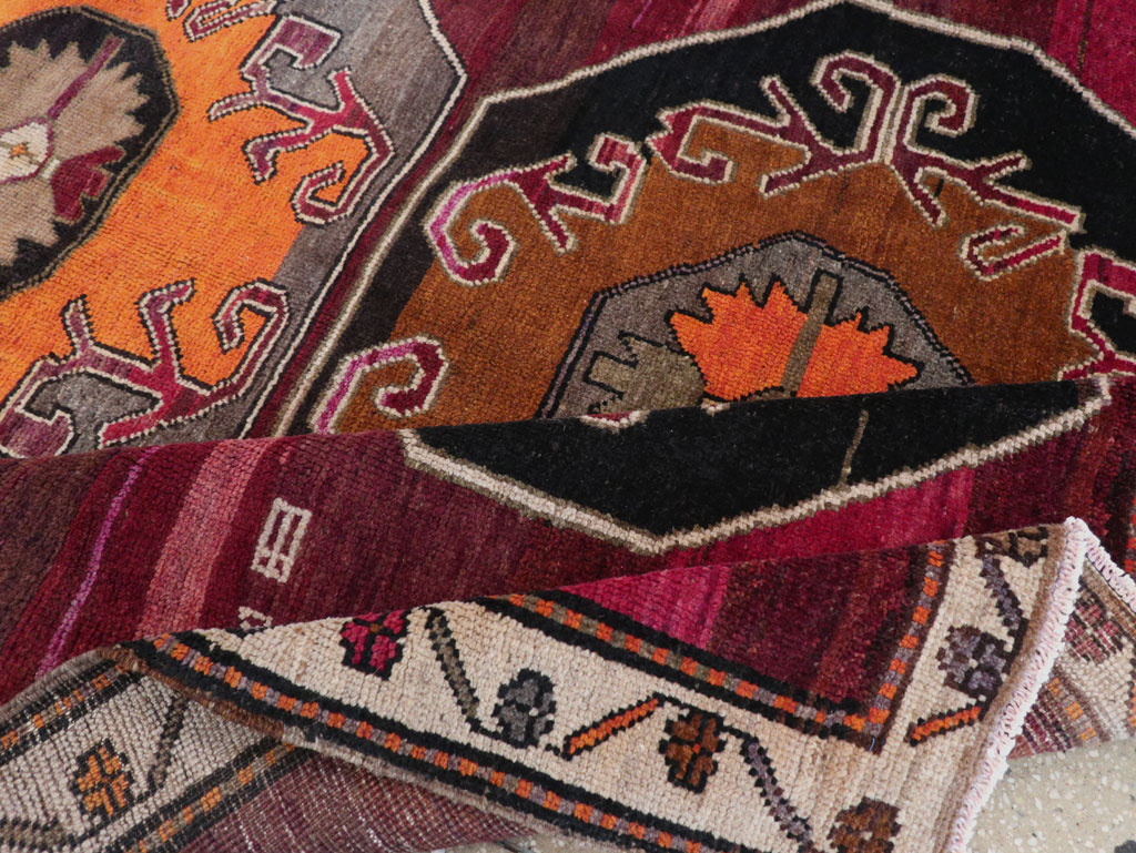 Vintage Turkish Anatolian Small Tribal Room Size Carpet, No.31629 - Gsblank