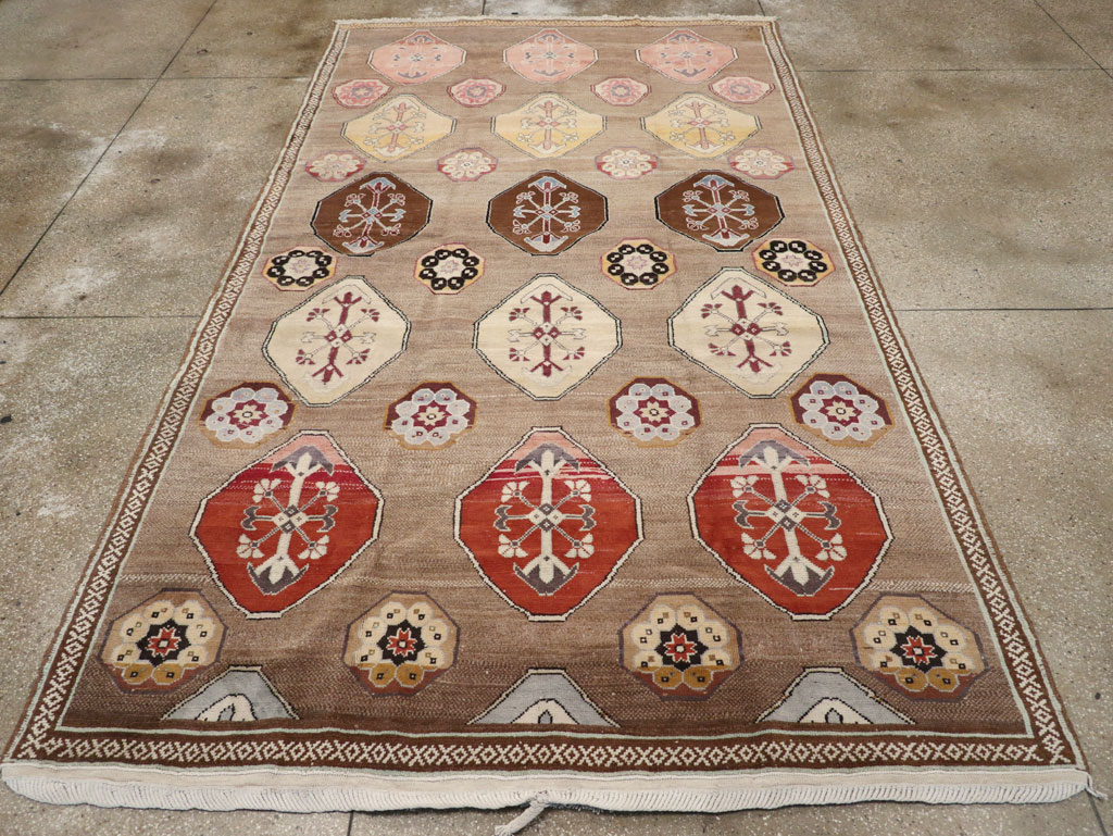 Vintage Turkish Anatolian Tribal Room Size Carpet, No.31649 - Gsblank