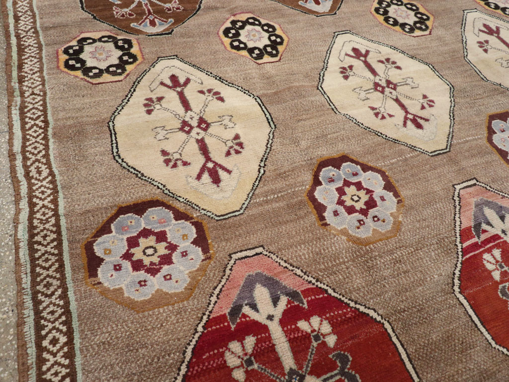 Vintage Turkish Anatolian Tribal Room Size Carpet, No.31649 - Gsblank