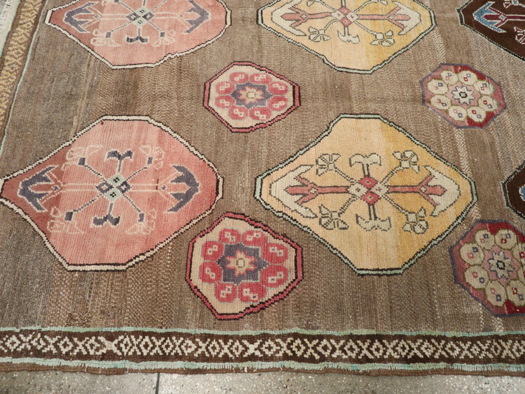 Vintage Turkish Anatolian Tribal Room Size Carpet, No.31649 - Gsblank
