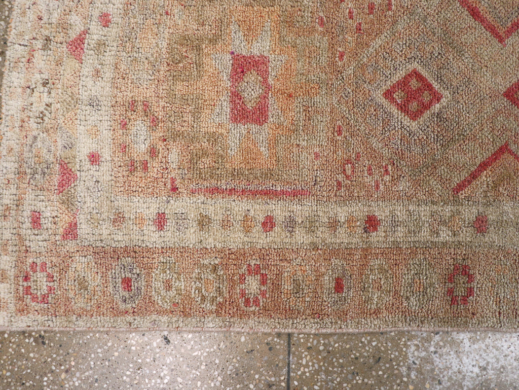 Vintage Turkish Anatolian Small Runner, No.31652 - Gsblank