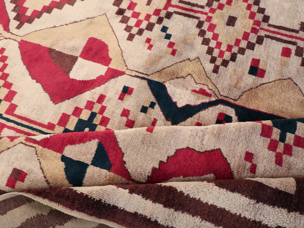 Vintage Turkish Tribal Art Deco Accent Carpet, No.31655 - Gsblank