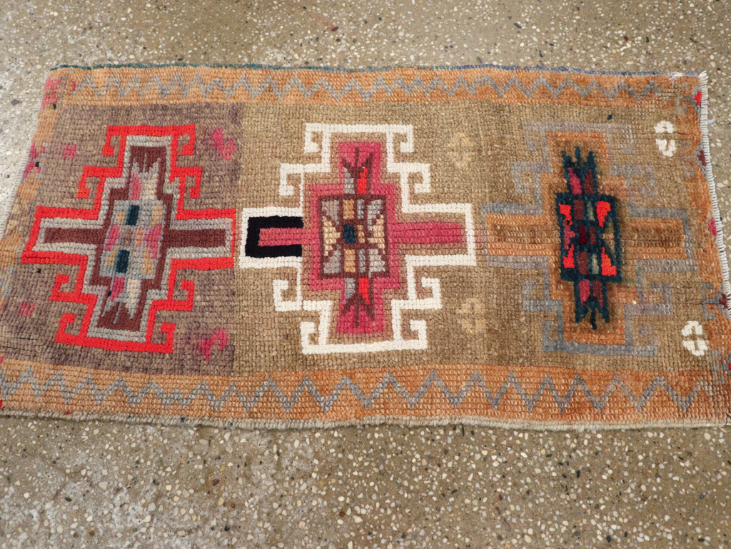 Vintage Turkish Anatolian Throw Rug, No.31663 - Gsblank