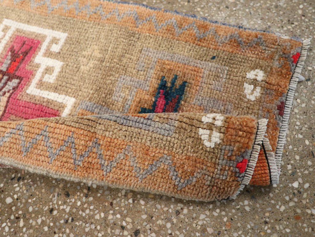 Vintage Turkish Anatolian Throw Rug, No.31663 - Gsblank