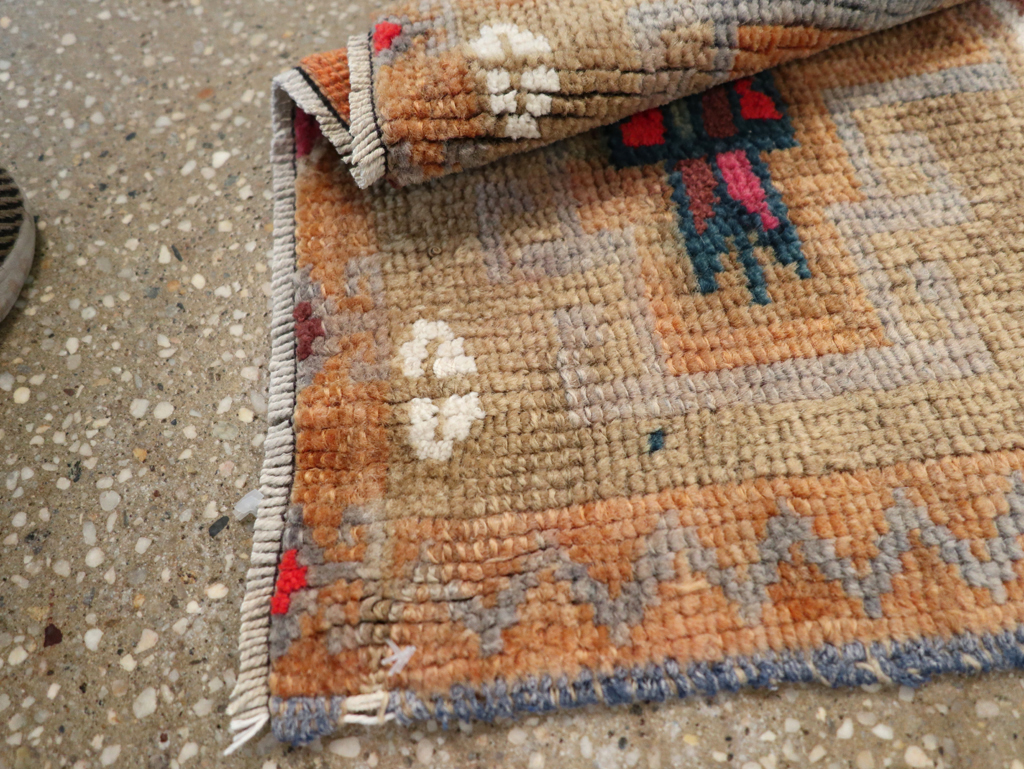 Vintage Turkish Anatolian Throw Rug, No.31663 - Gsblank