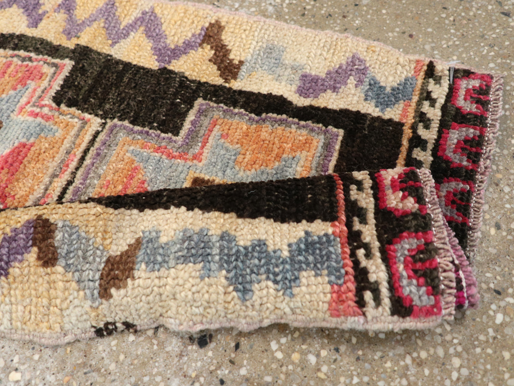 Vintage Turkish Anatolian Throw Rug, No.31664 - Gsblank