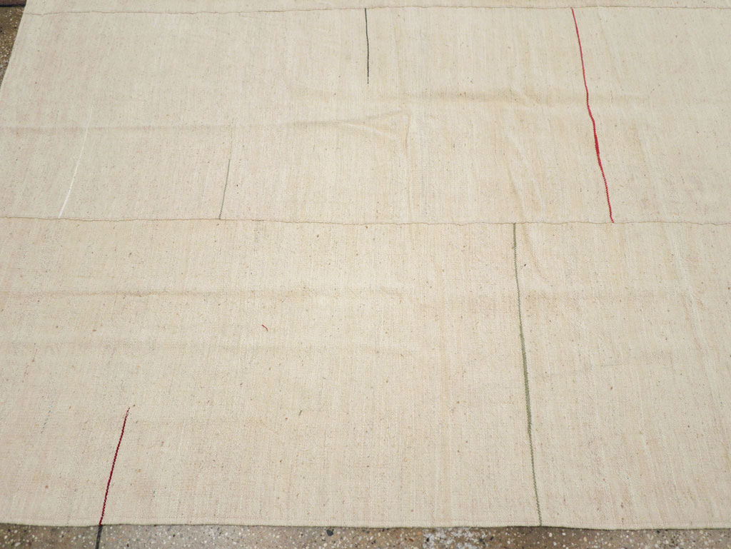 Modern Turkish Flatweave Square Room Size Carpet, No.31674 - Gsblank