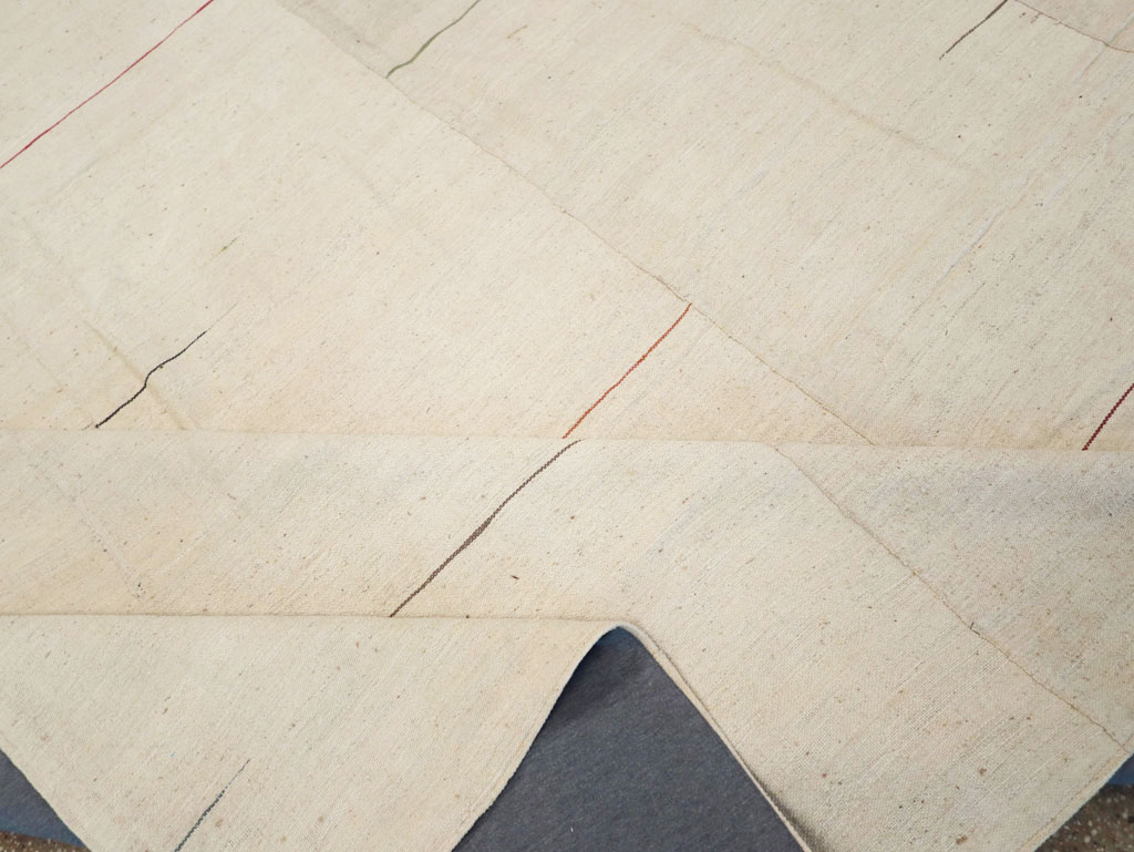 Modern Turkish Flatweave Square Room Size Carpet, No.31674 - Gsblank