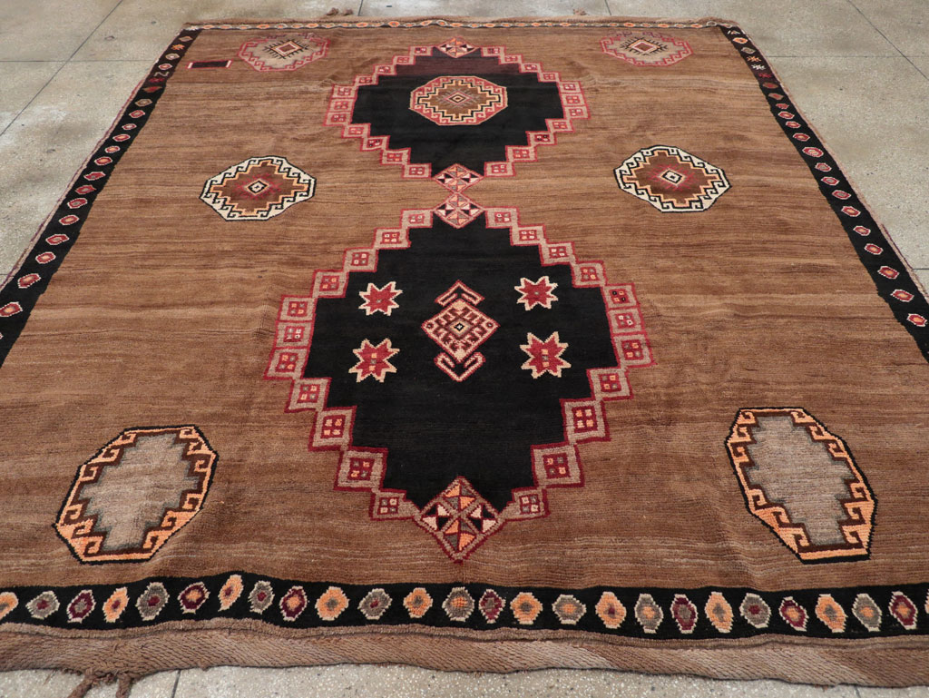 Vintage Turkish Anatolian Tribal Square Room Size Carpet, No.31677 - Gsblank