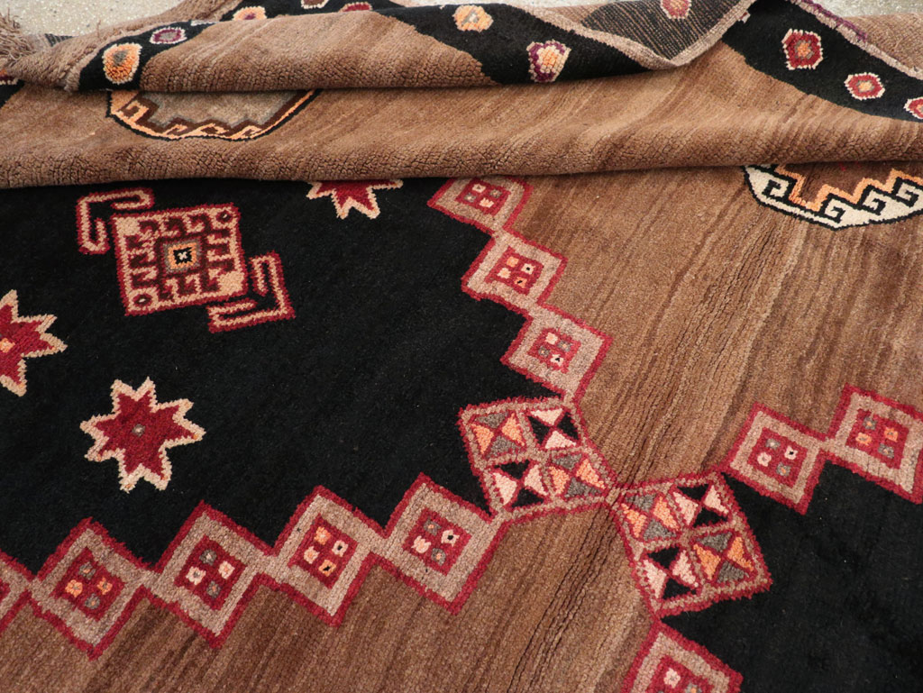 Vintage Turkish Anatolian Tribal Square Room Size Carpet, No.31677 - Gsblank