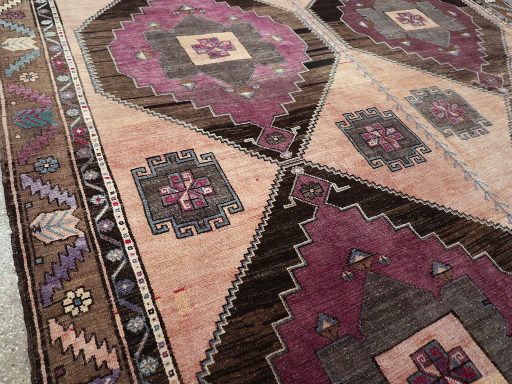 Vintage Turkish Anatolian Tribal Long Room Size Carpet, No.31692 - Gsblank