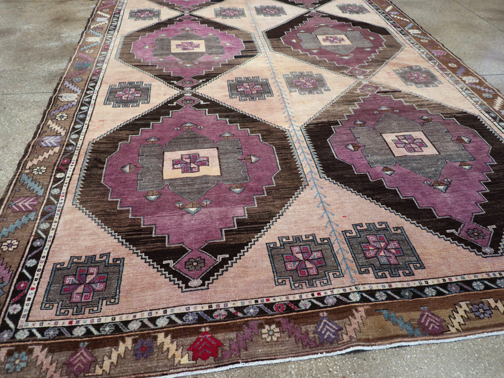 Vintage Turkish Anatolian Tribal Long Room Size Carpet, No.31692 - Gsblank
