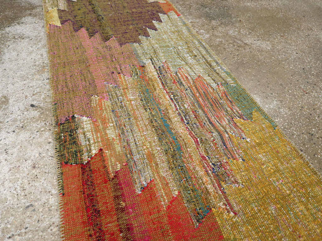 Modern Turkish Flatweave Runner, No.31697 - Gsblank