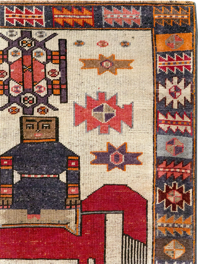 Vintage Persian Pictorial Bakhtiari Accent Rug, No.31742 - Gsblank