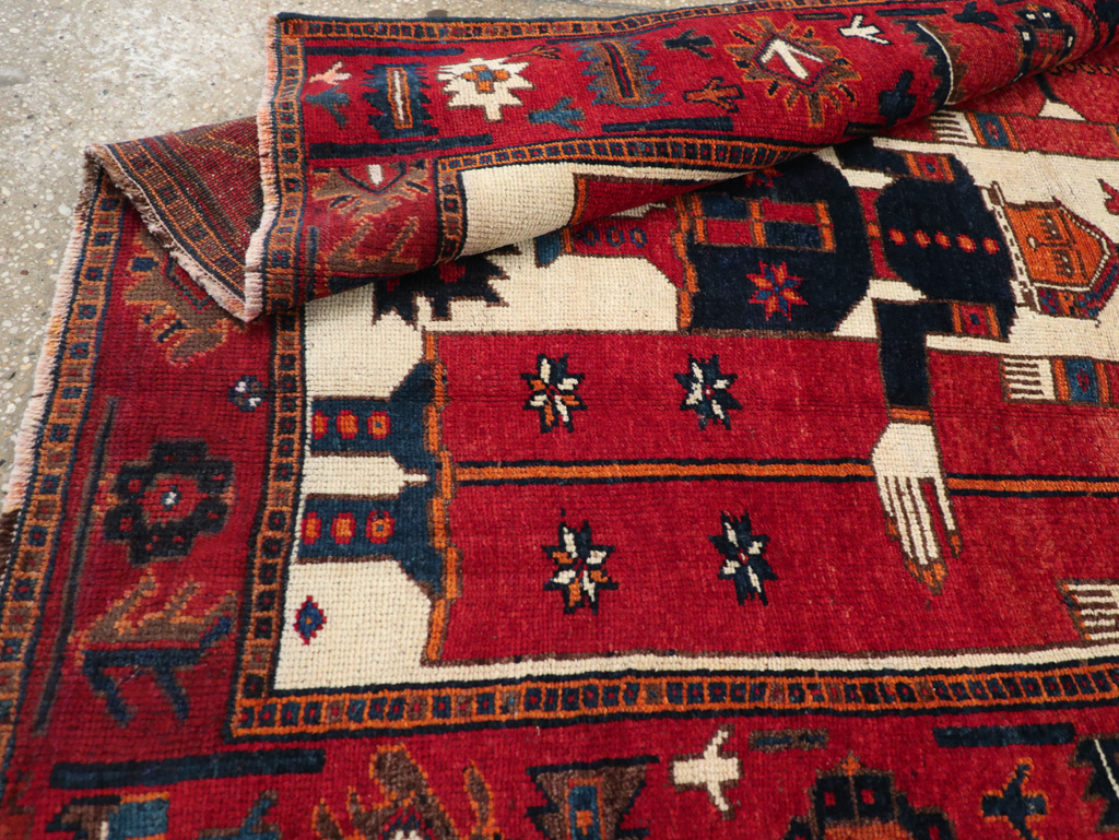 Vintage Bakhtiari Pictorial Rug, No.31746 - Gsblank