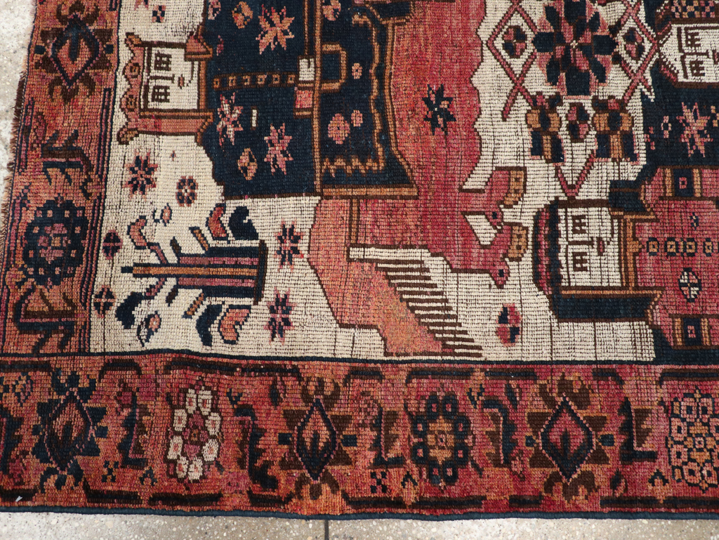 Vintage Persian Bakhtiari Rug, No.31747 - Gsblank