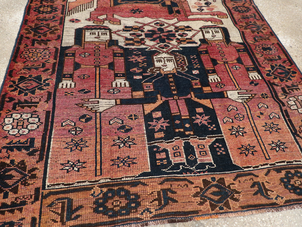 Vintage Persian Bakhtiari Rug, No.31747 - Gsblank